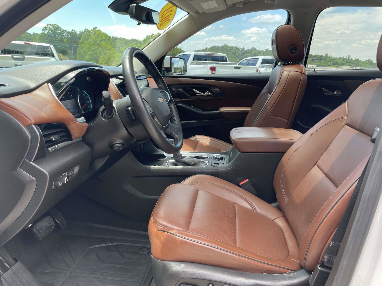 Used 2021 Chevrolet Traverse High Country w/ LPO, Floor Liner Package FWD image 4