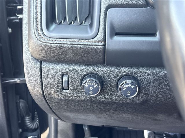 Used 2021 GMC Canyon AT4 w/ Driver Alert Package AWD/4WD image 17
