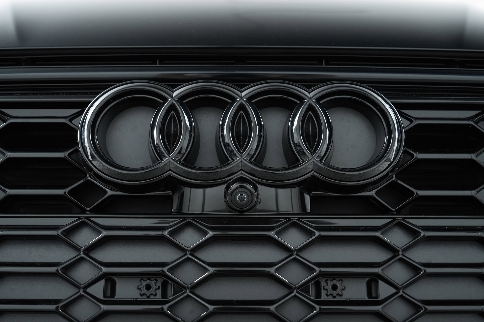Used 2024 Audi RS 6 performance w/ Matte Carbon Package image 37