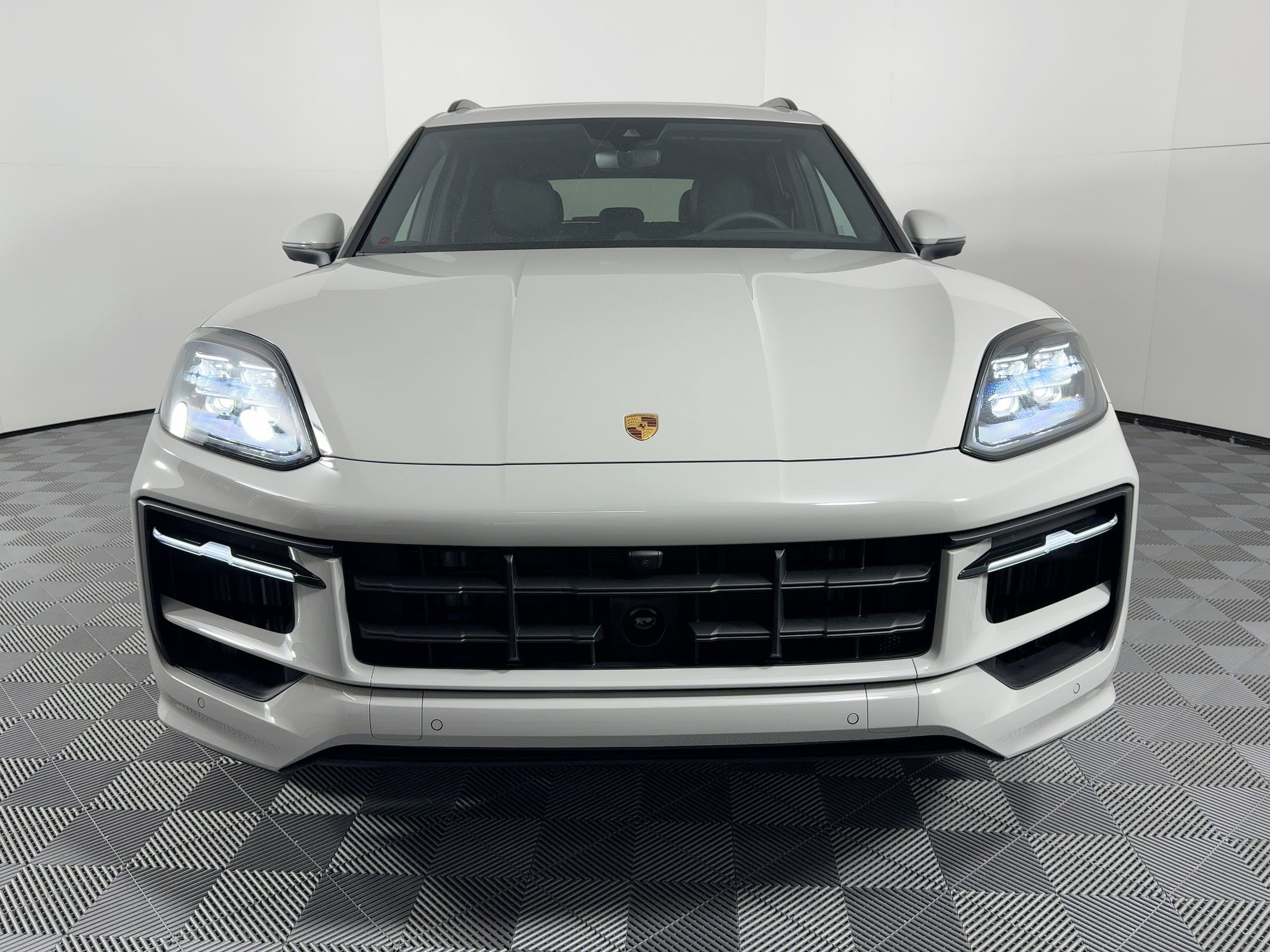 Certified 2026 Porsche Cayenne S image 6