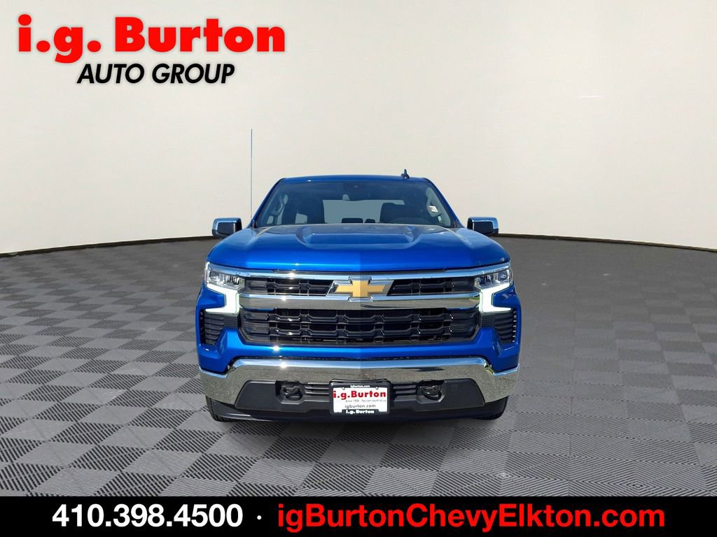 Used 2024 Chevrolet Silverado 1500 LT image 2