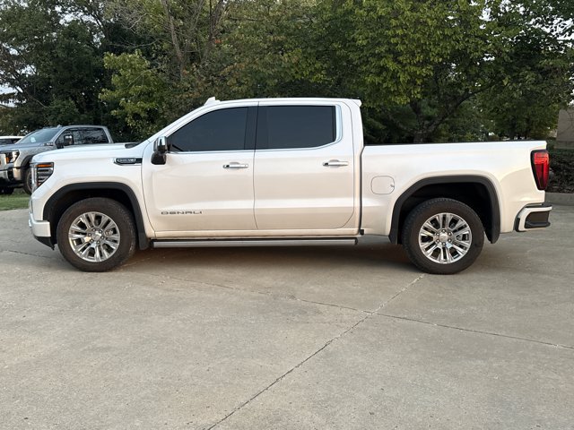 Used 2024 GMC Sierra 1500 Denali AWD/4WD image 2