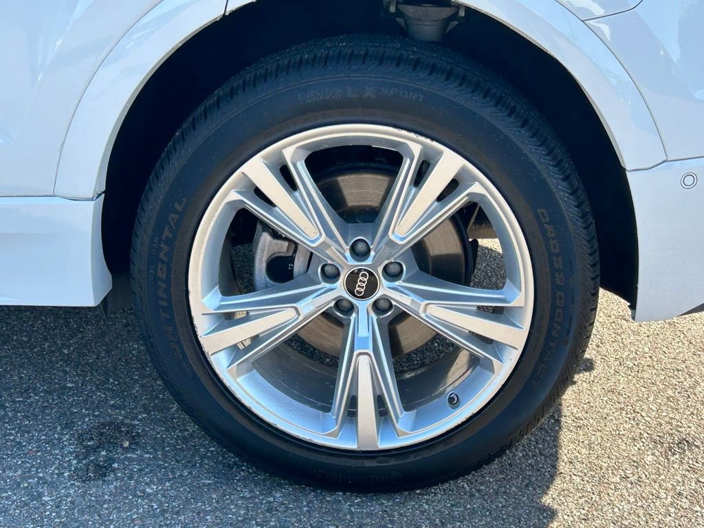 Used 2023 Audi Q8 Premium w/ Convenience Package image 61