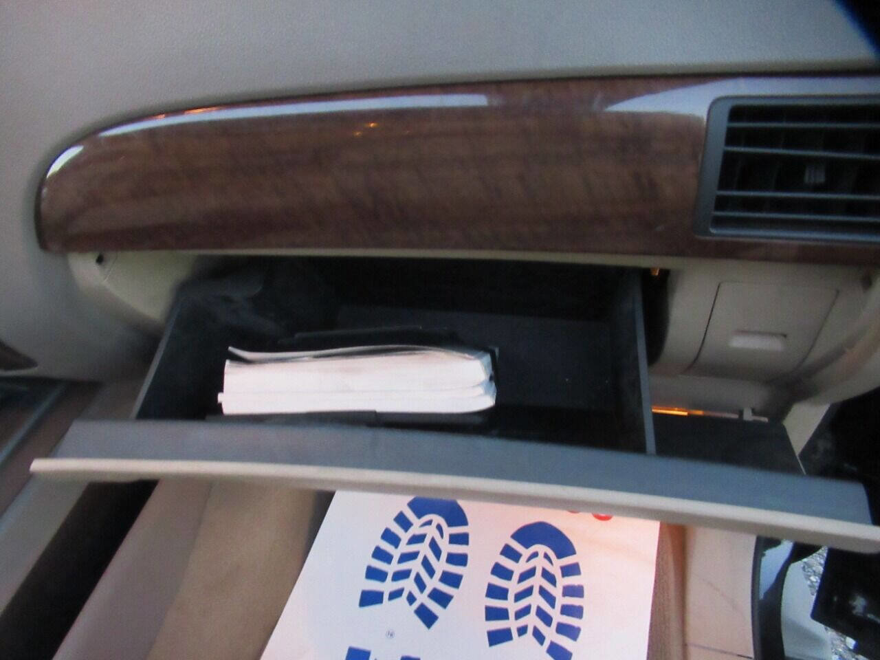 Used 2012 Nissan Armada Platinum image 45