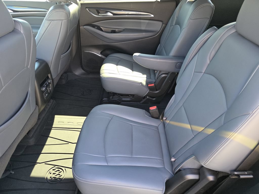 Used 2022 Buick Enclave Premium w/ Surround and Sites Package AWD/4WD image 19