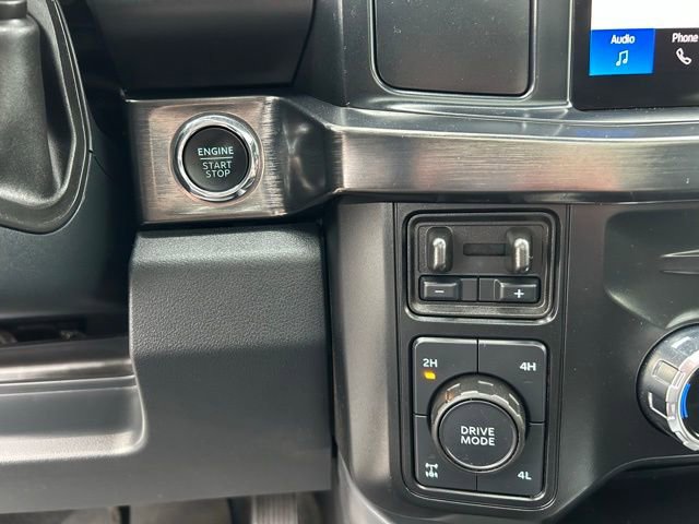 Used 2025 Ford F350 Lariat w/ Black Appearance Package image 33