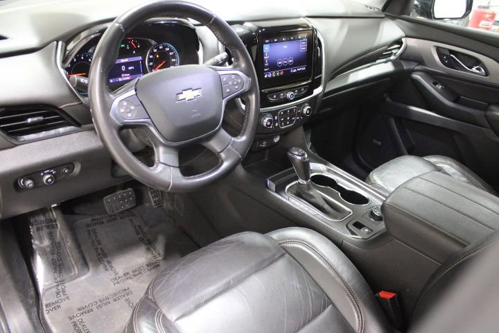 Used 2020 Chevrolet Traverse LT w/ LT Premium Package AWD/4WD image 49