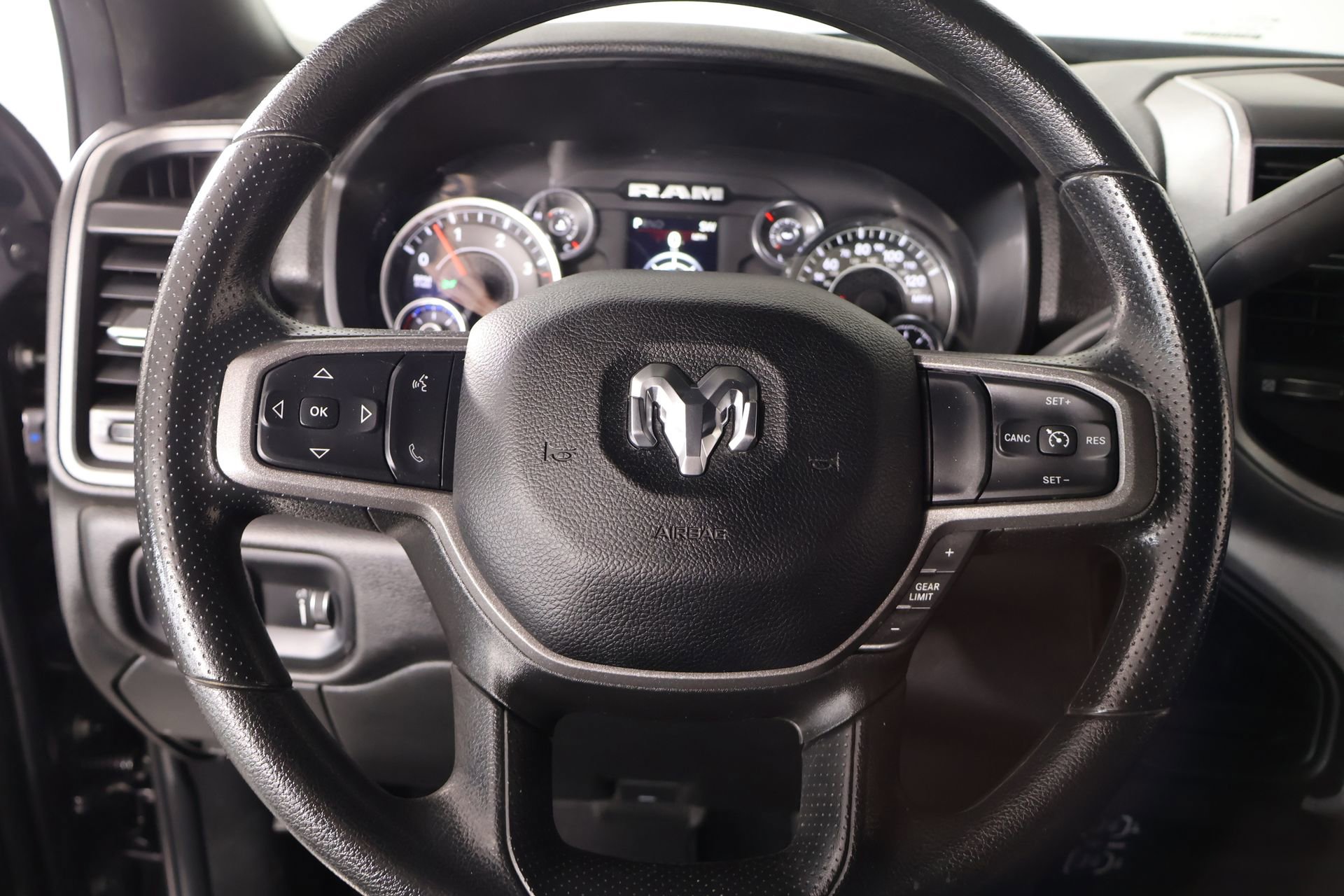 Used 2024 RAM 3500 Tradesman w/ Chrome Appearance Group image 3