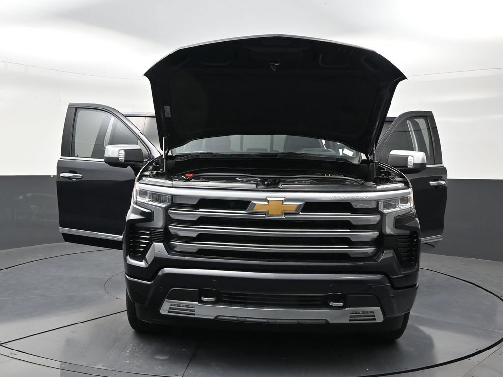 Used 2024 Chevrolet Silverado 1500 High Country w/ Technology Package RWD image 33