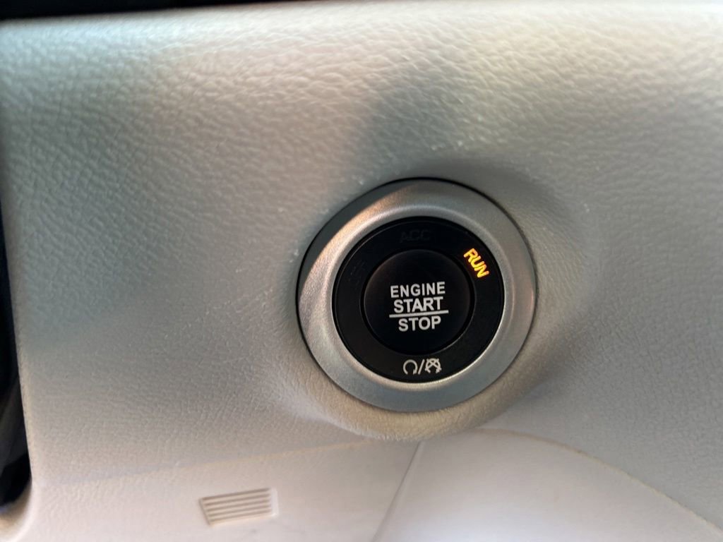 Used 2023 Chrysler Voyager LX FWD image 19
