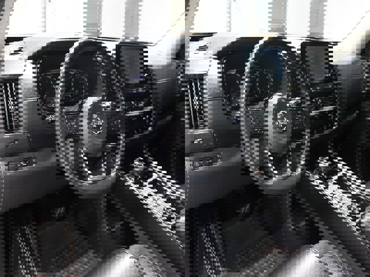 Used 2023 Nissan Pathfinder SL image 9