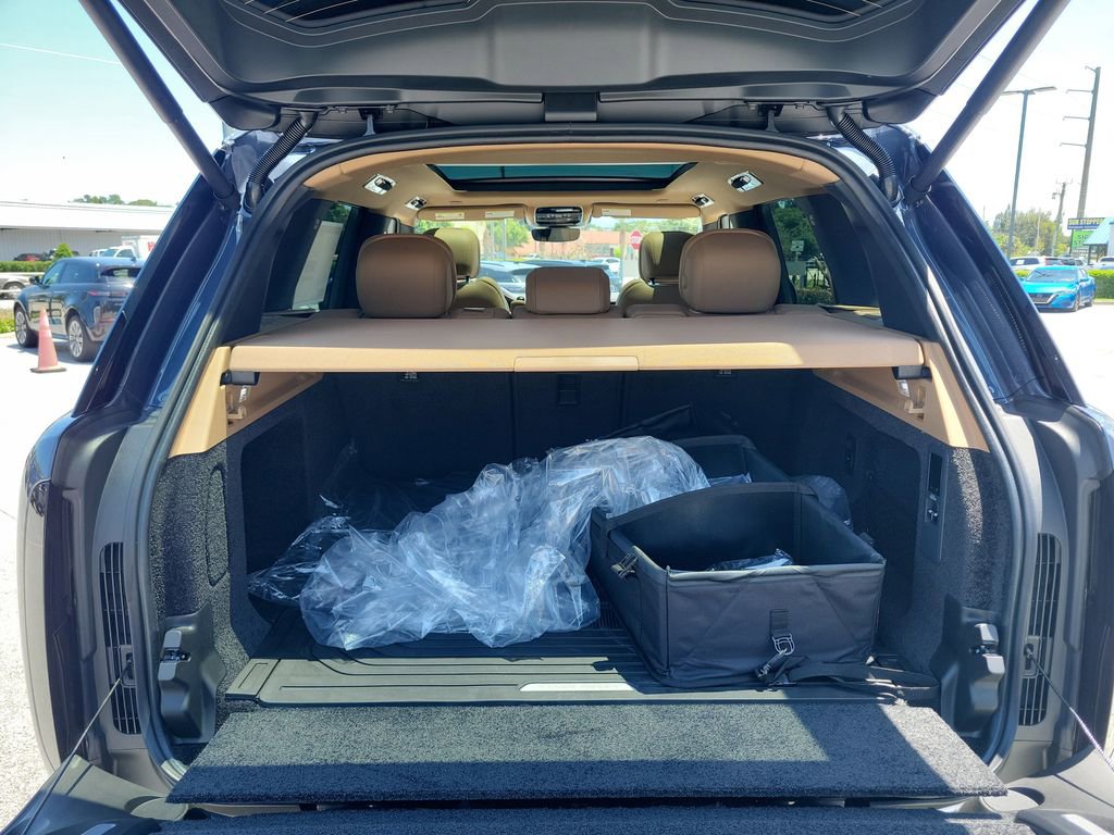 New 2026 Land Rover Range Rover SE AWD/4WD image 11