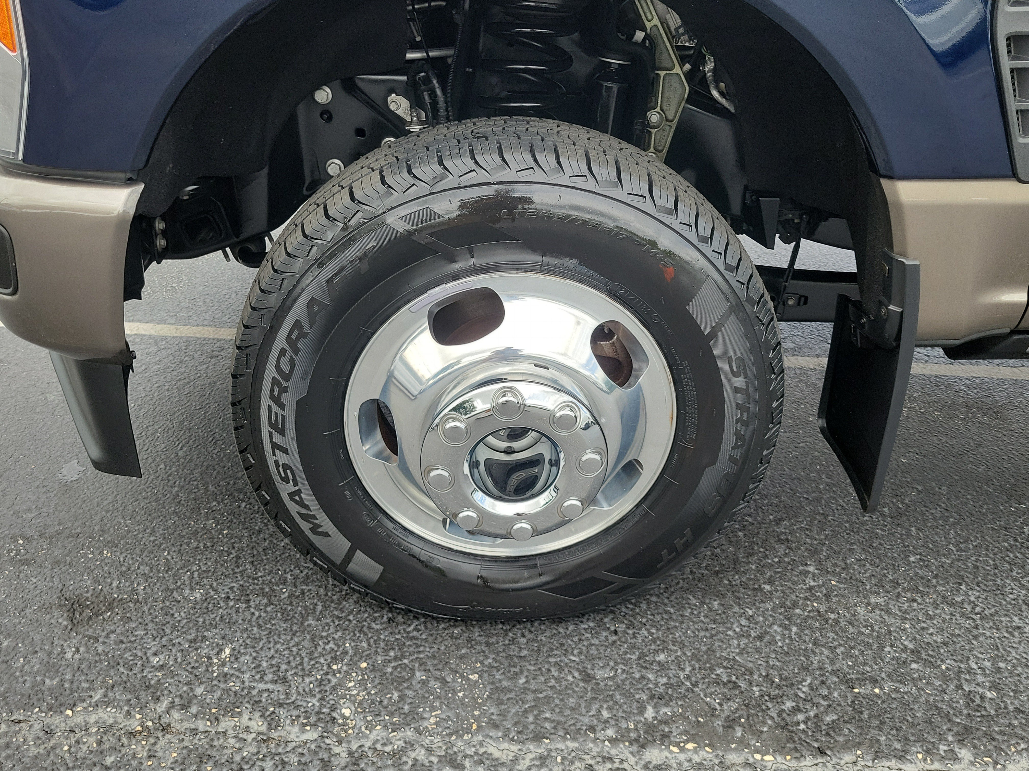 Certified 2023 Ford F350 King Ranch AWD/4WD image 5