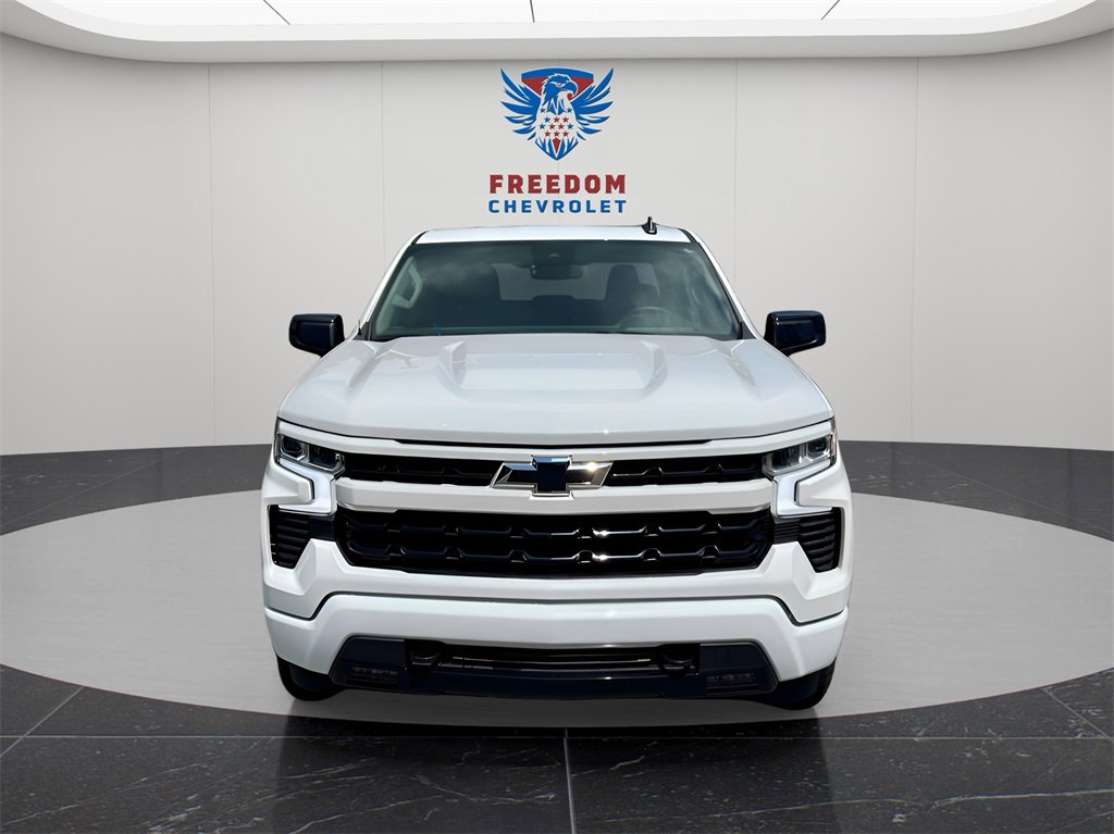 Used 2024 Chevrolet Silverado 1500 RST image 2