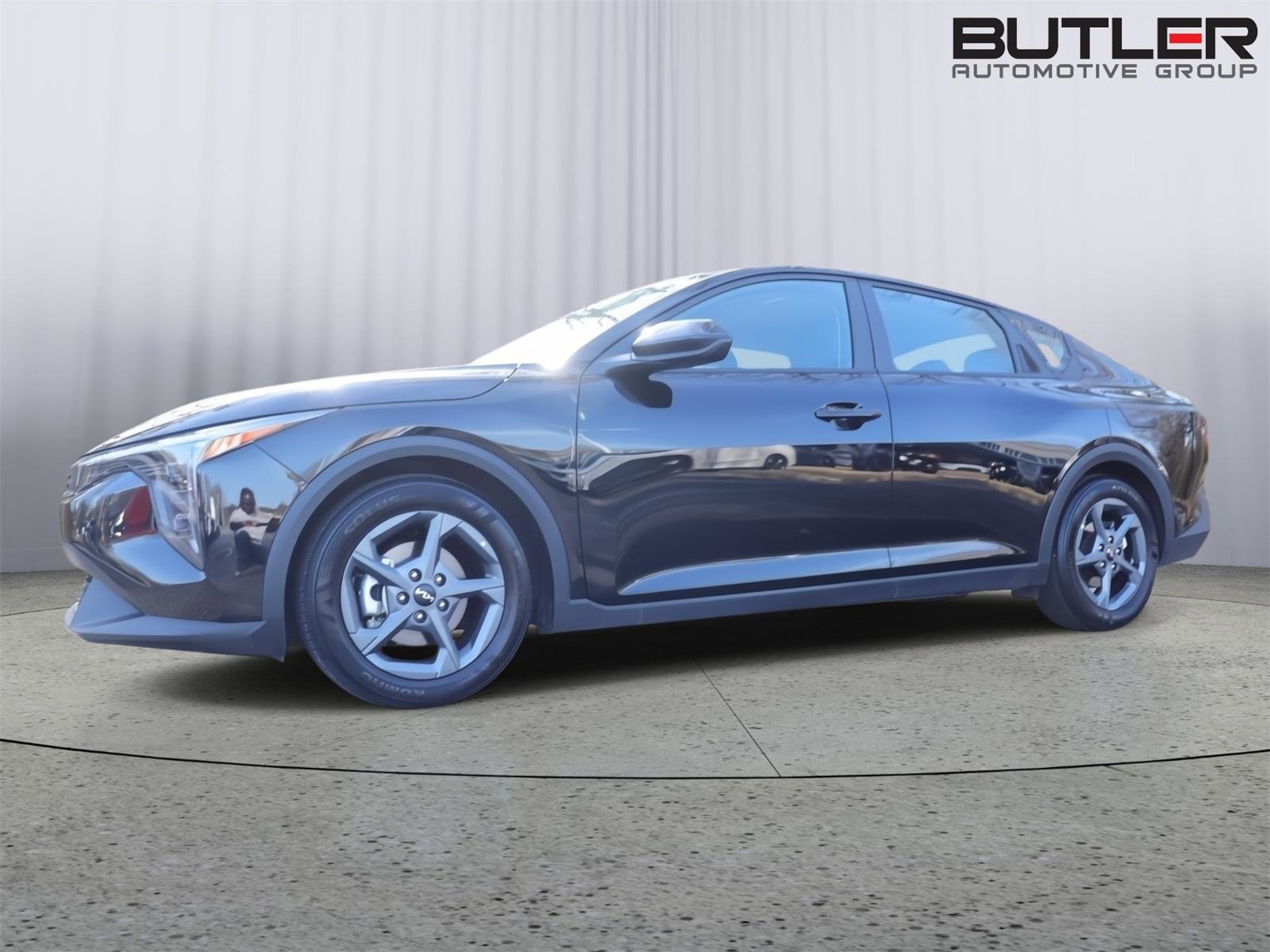 Used 2025 Kia K4 LXS image 1