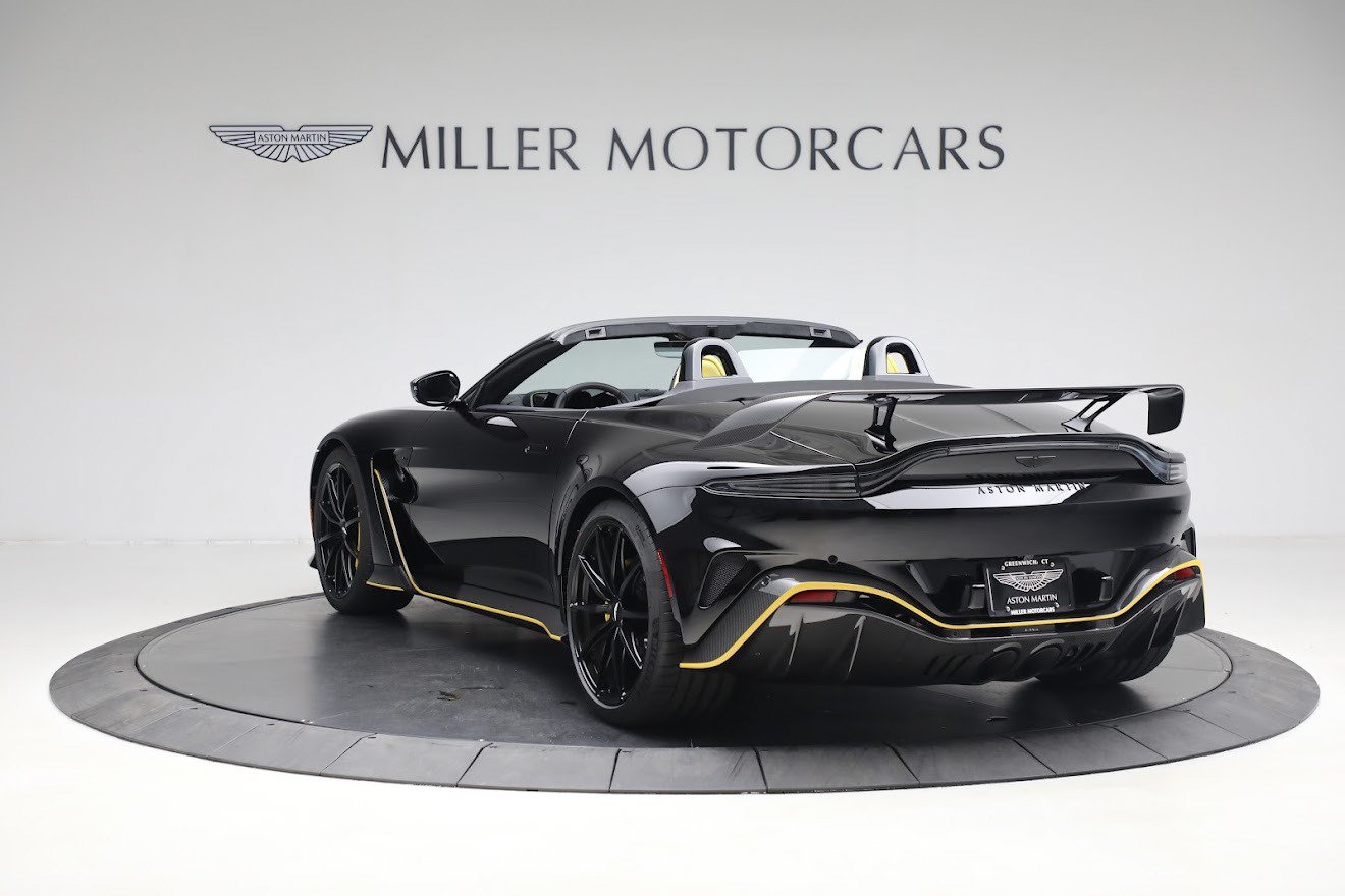 Used 2023 Aston Martin V12 Vantage Roadster RWD image 4