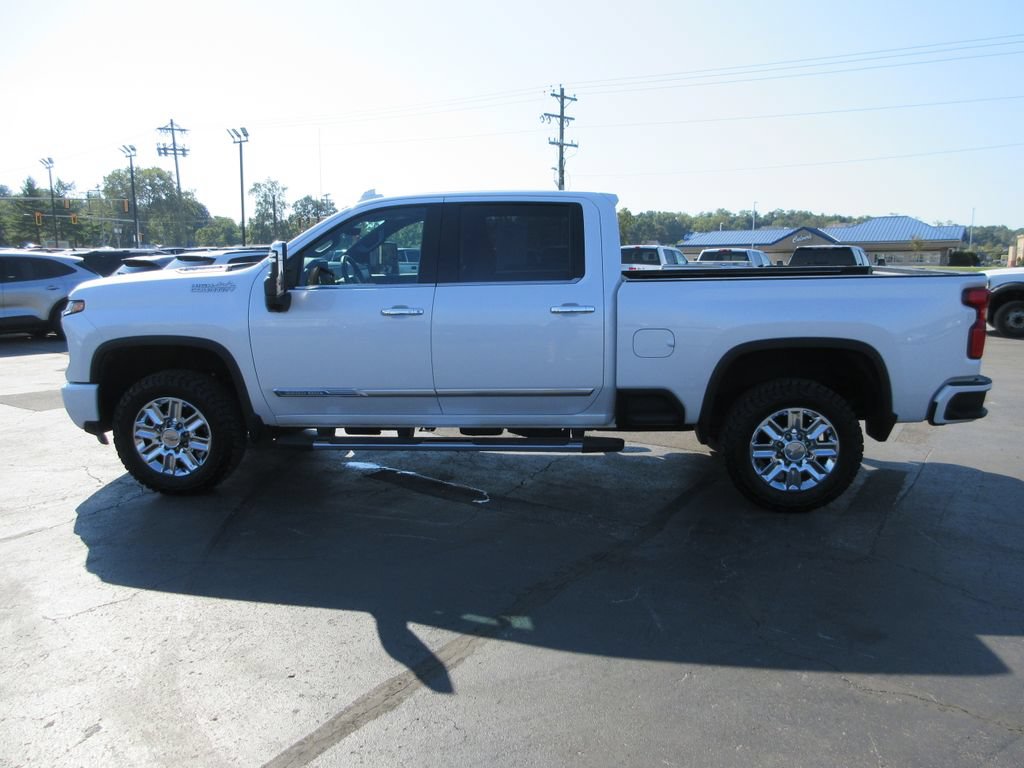 Certified 2024 Chevrolet Silverado 2500 High Country w/ High Country Premium Package AWD/4WD image 12