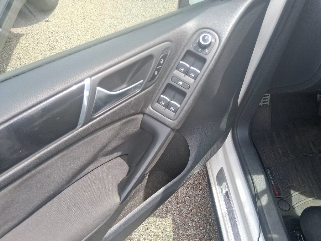 Used 2013 Volkswagen GTI 4-Door FWD image 7