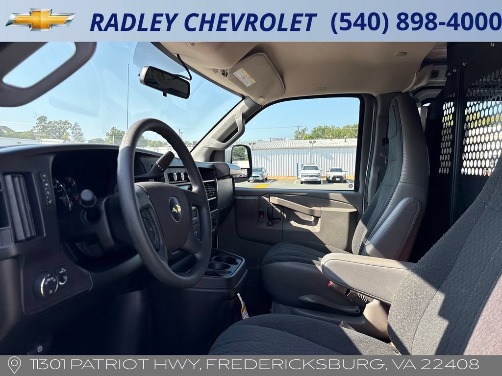 Certified 2025 Chevrolet Express 2500 w/ Driver Convenience Package RWD image 3