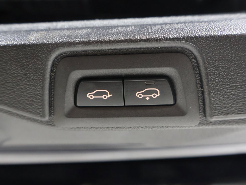 Used 2026 BMW X7 xDrive40i w/ M Sport Package image 18