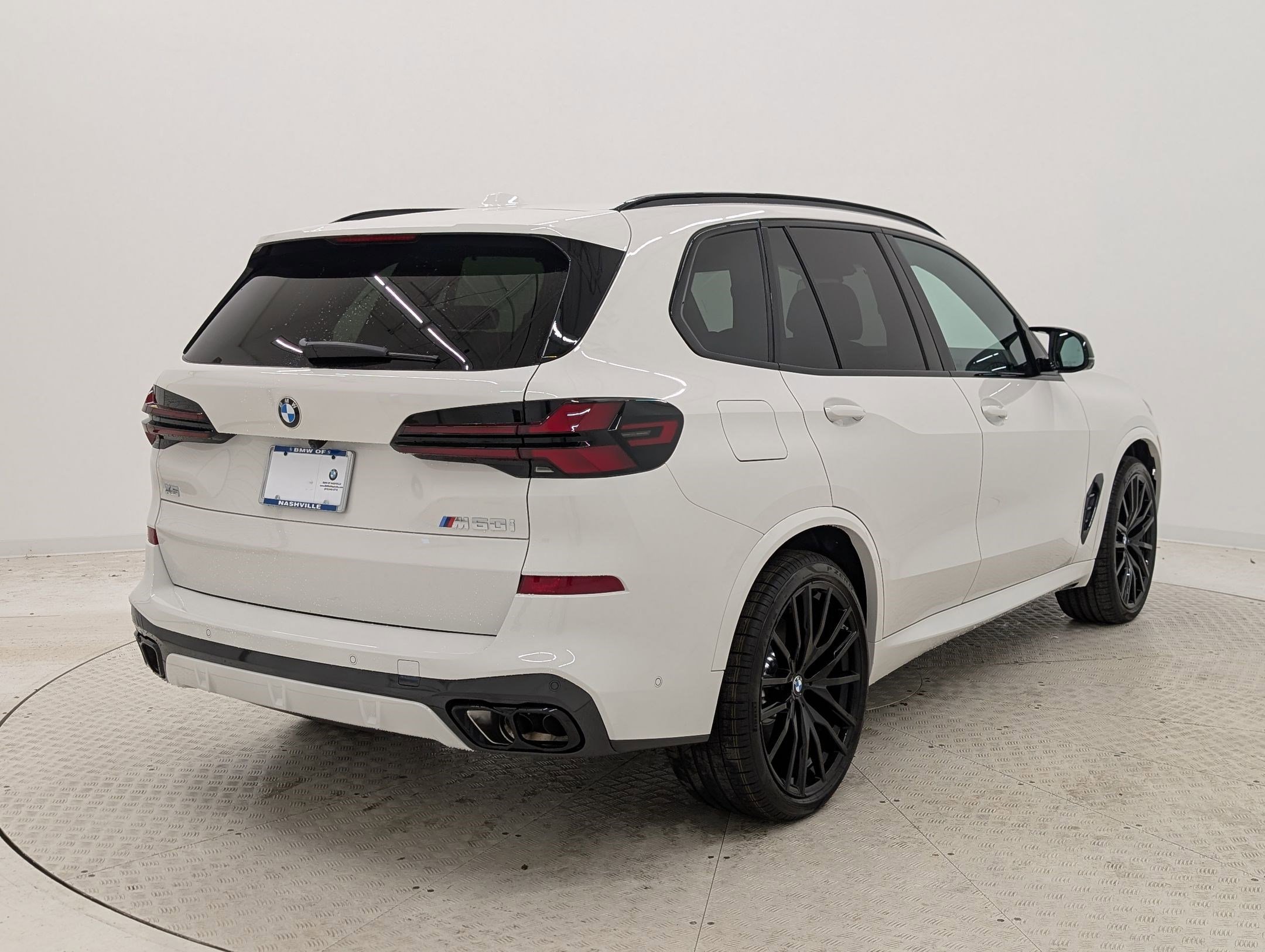 New 2026 BMW X5 M60i image 9