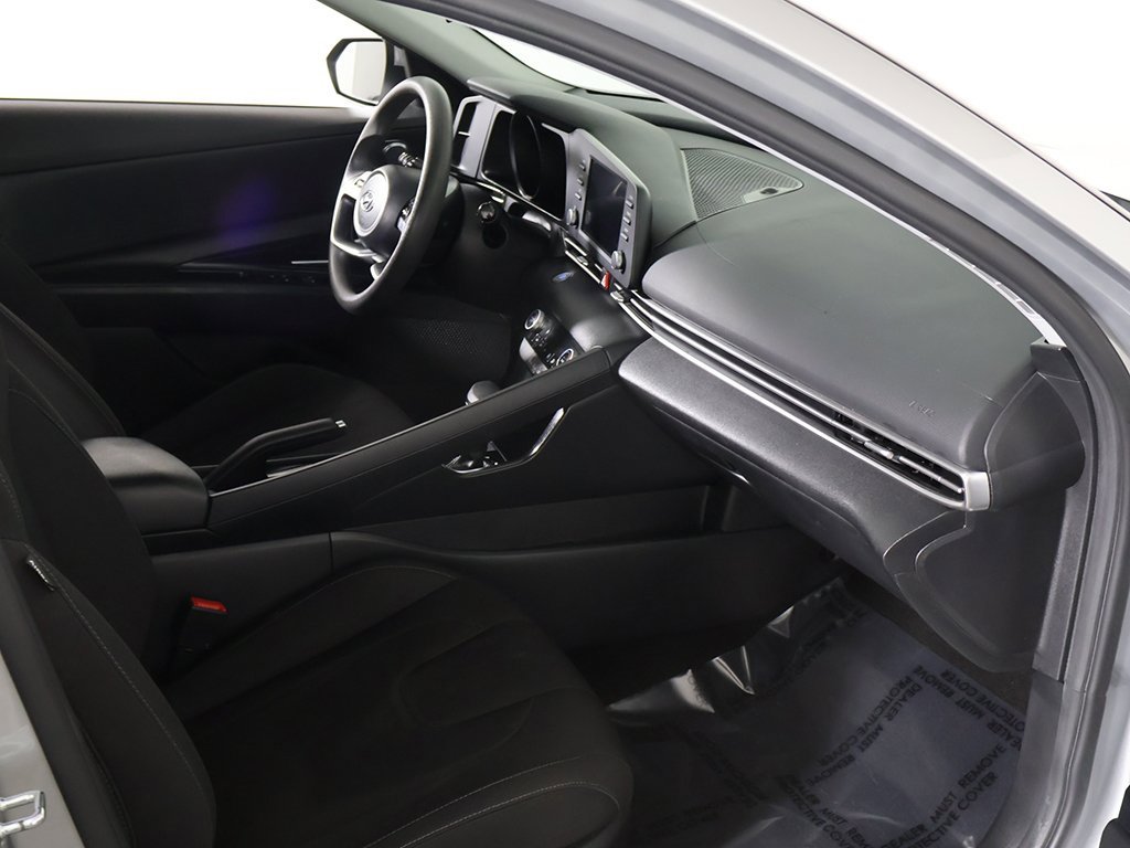 Used 2023 Hyundai Elantra SEL image 22