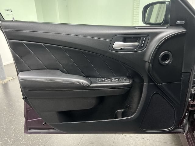 Used 2022 Dodge Charger R/T w/ Plus Group RWD image 22