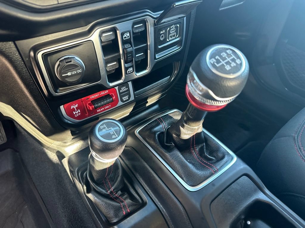 Used 2020 Jeep Gladiator Rubicon AWD/4WD image 35