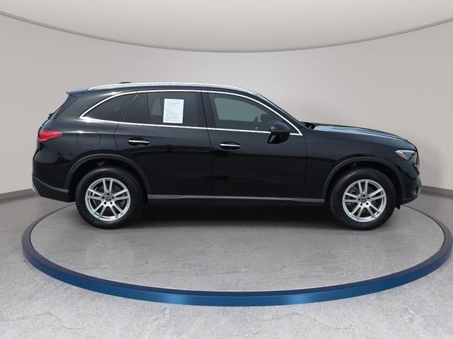 Certified 2023 Mercedes-Benz GLC 300 4MATIC image 4