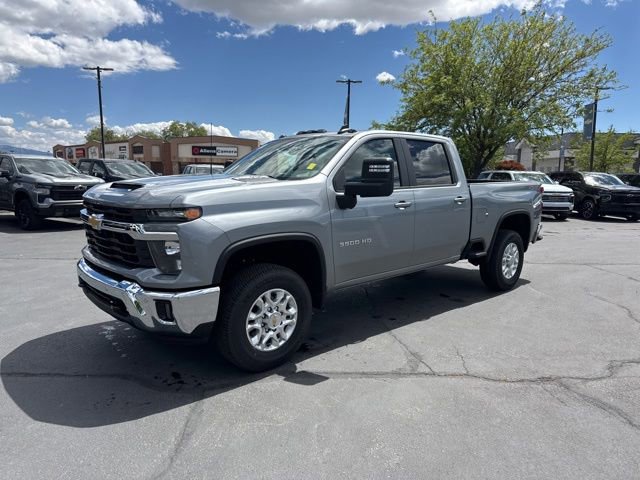 New 2026 Chevrolet Silverado 3500 LT w/ Safety Package AWD/4WD image 3