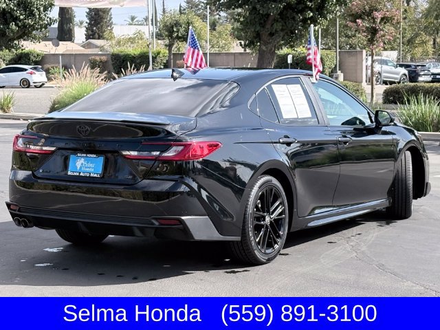 Used 2025 Toyota Camry SE FWD image 5