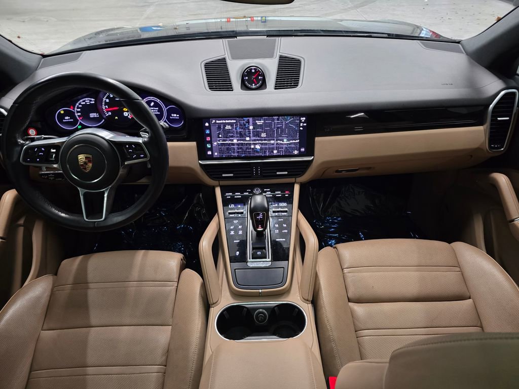 Used 2023 Porsche Cayenne image 34