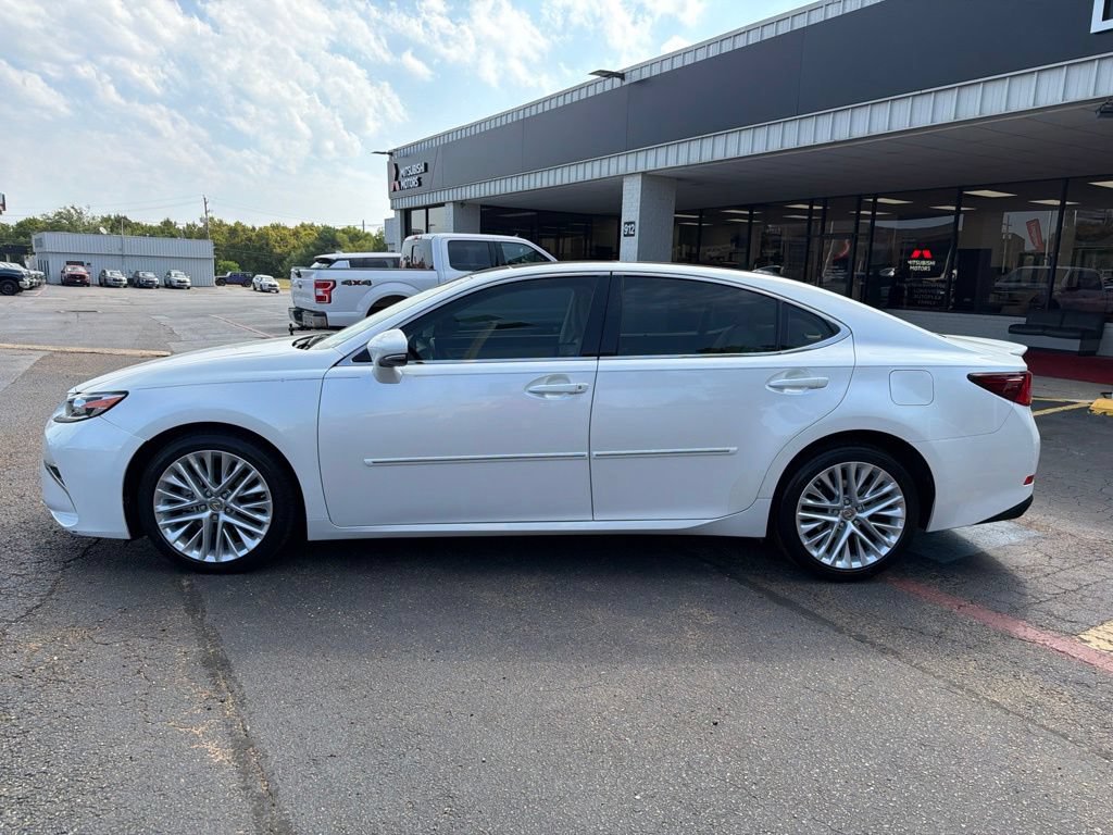 Used 2018 Lexus ES 350 w/ Ultra Luxury Package FWD image 9