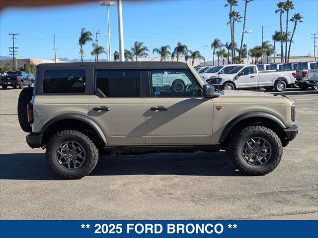 New 2025 Ford Bronco Badlands AWD/4WD image 6