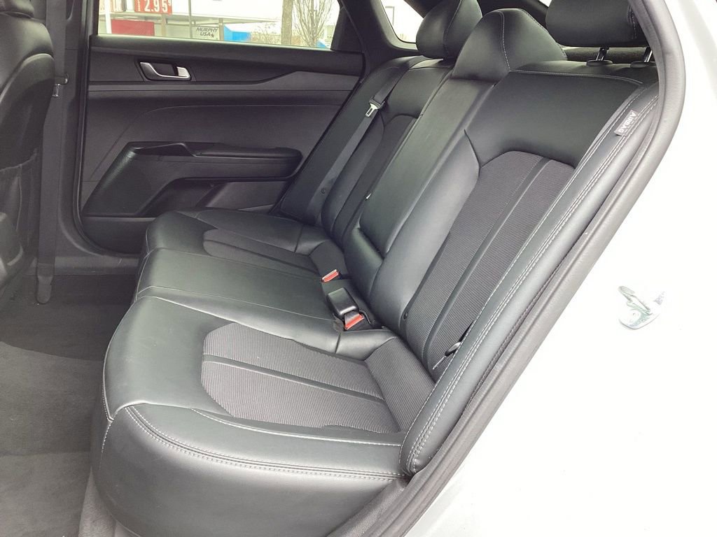 Used 2023 Kia K5 GT-Line image 13