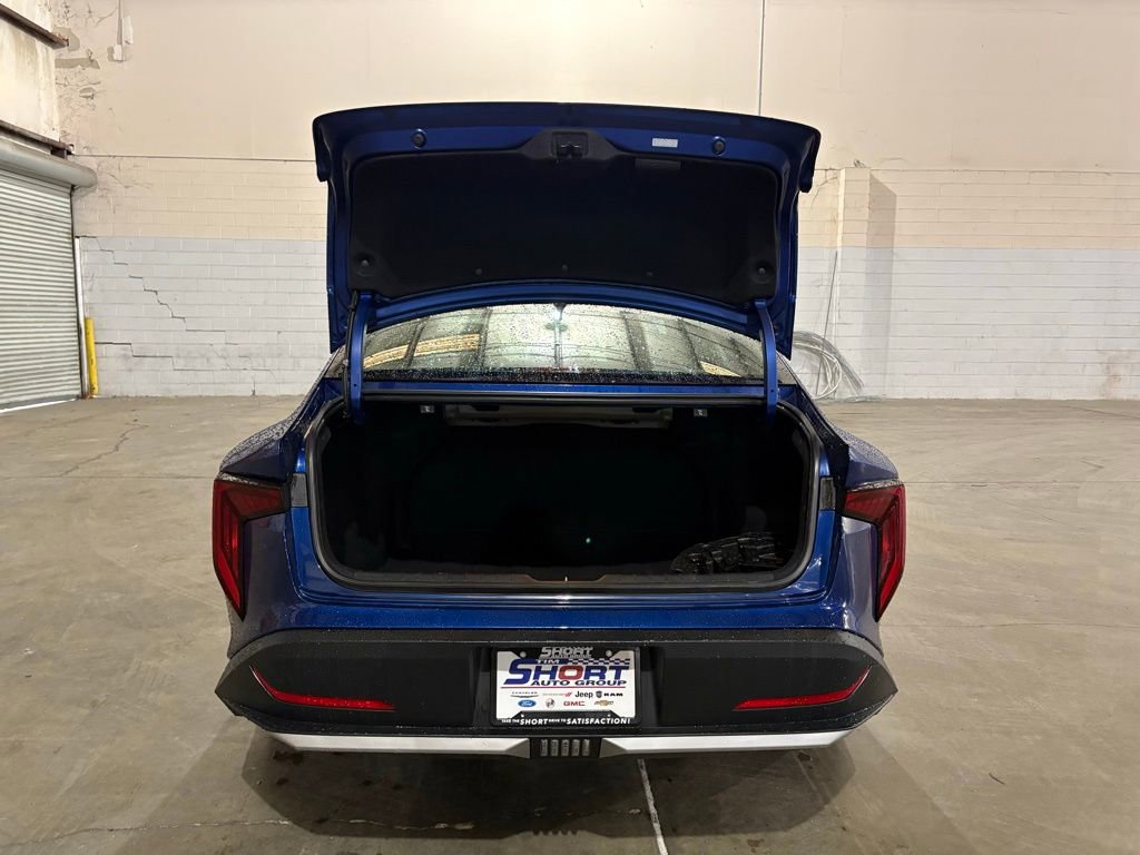 Used 2025 Kia K4 LXS FWD image 12