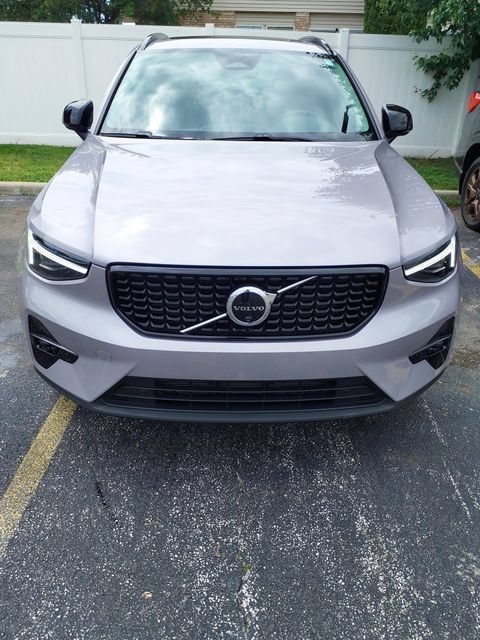 Certified 2026 Volvo XC40 B5 Plus