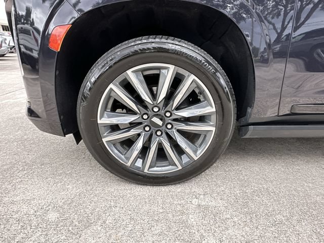 Certified 2022 Cadillac Escalade Sport w/ Touring Package AWD/4WD image 18