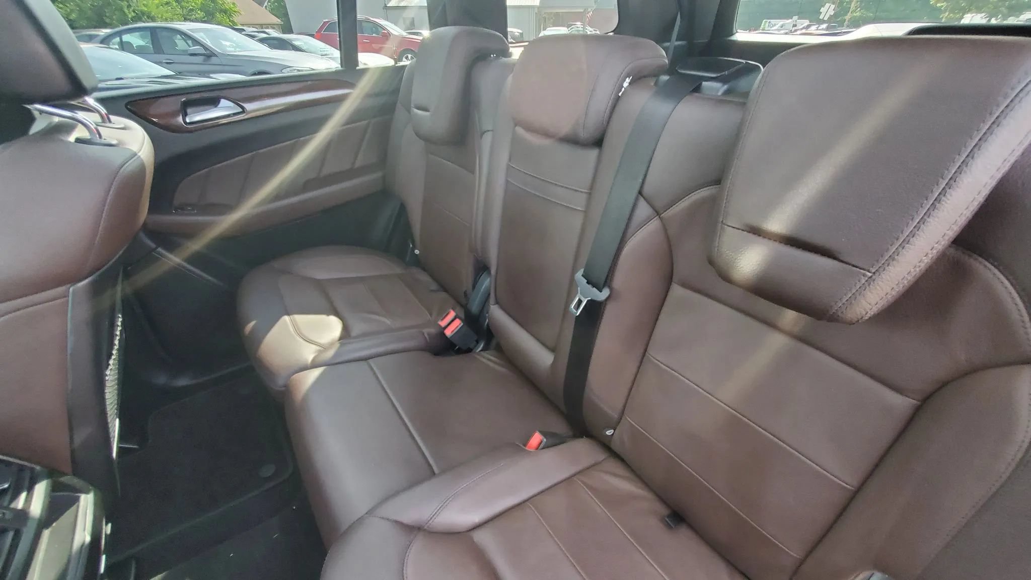 Used 2015 Mercedes-Benz GL 450 4MATIC image 37