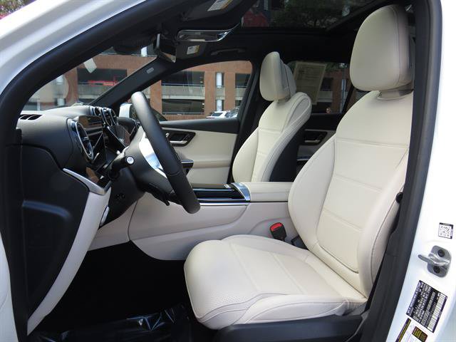 Used 2026 Mercedes-Benz GLC 300 4MATIC image 19