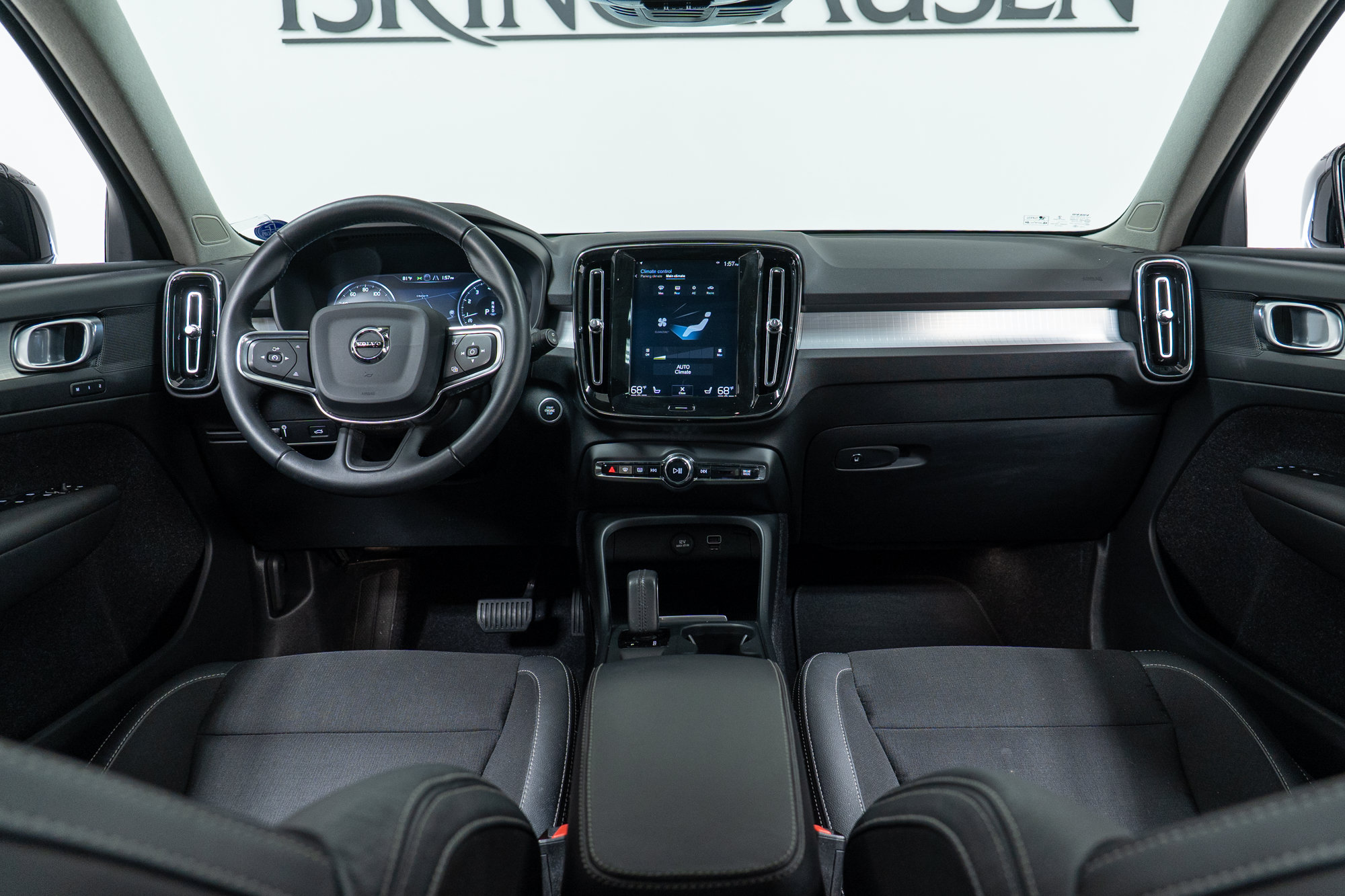 Used 2020 Volvo XC40 T5 Momentum AWD/4WD image 15
