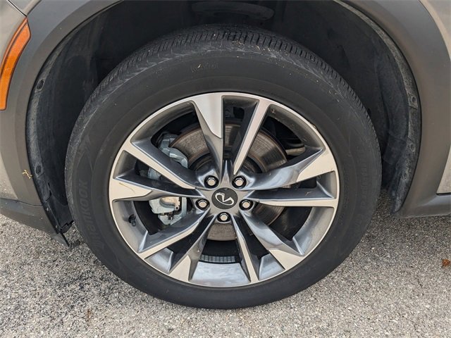 Used 2024 INFINITI QX60 Luxe image 11
