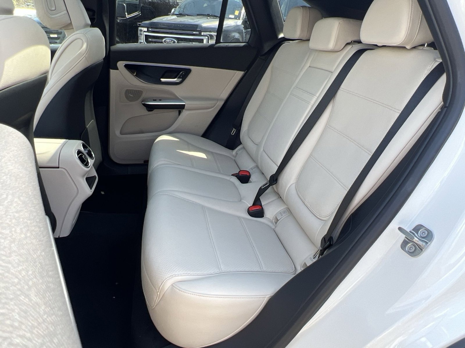 New 2026 Mercedes-Benz GLC 300 4MATIC image 23