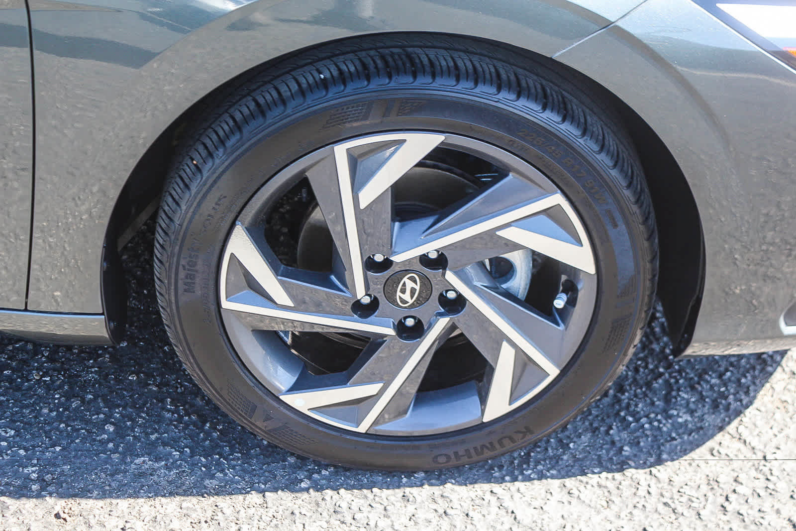 Certified 2025 Hyundai Elantra Sport w/ Cargo Package FWD image 12