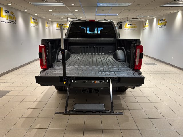 New 2027 Ford F250 Lariat w/ Black Appearance Package AWD/4WD image 30