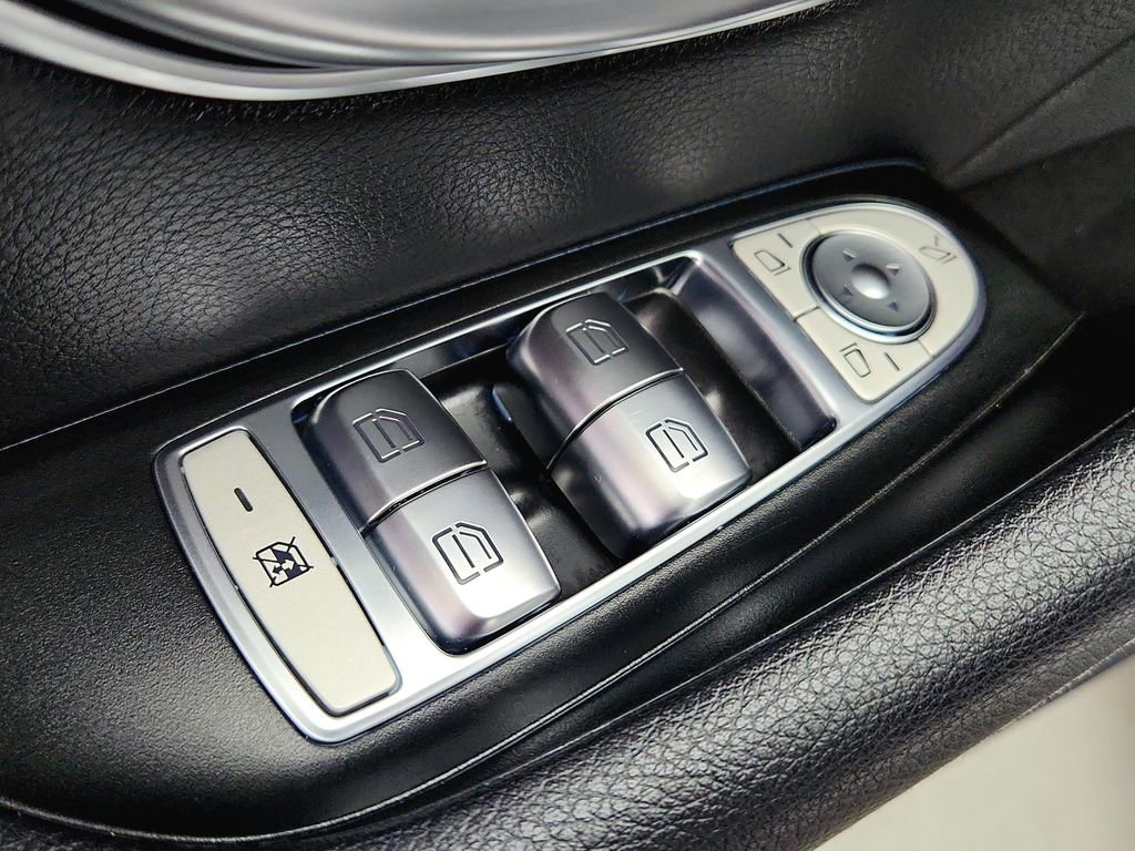 Used 2021 Mercedes-Benz AMG GT 43 image 31