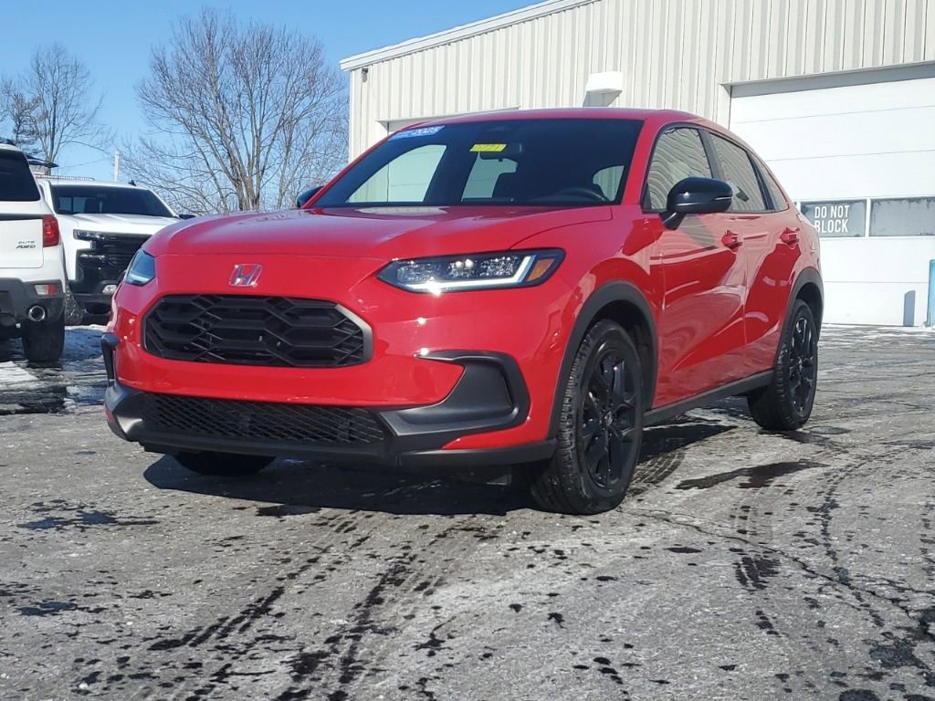 Certified 2025 Honda HR-V Sport image 3