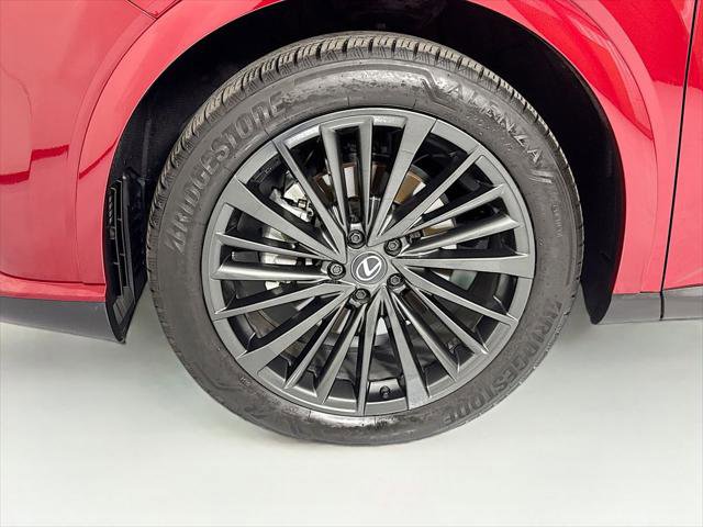 Certified 2024 Lexus RX 350h w/ Convenience Package image 31