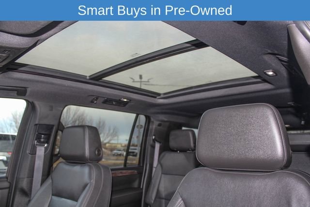 Used 2022 Chevrolet Suburban Z71 w/ Luxury Package AWD/4WD image 27