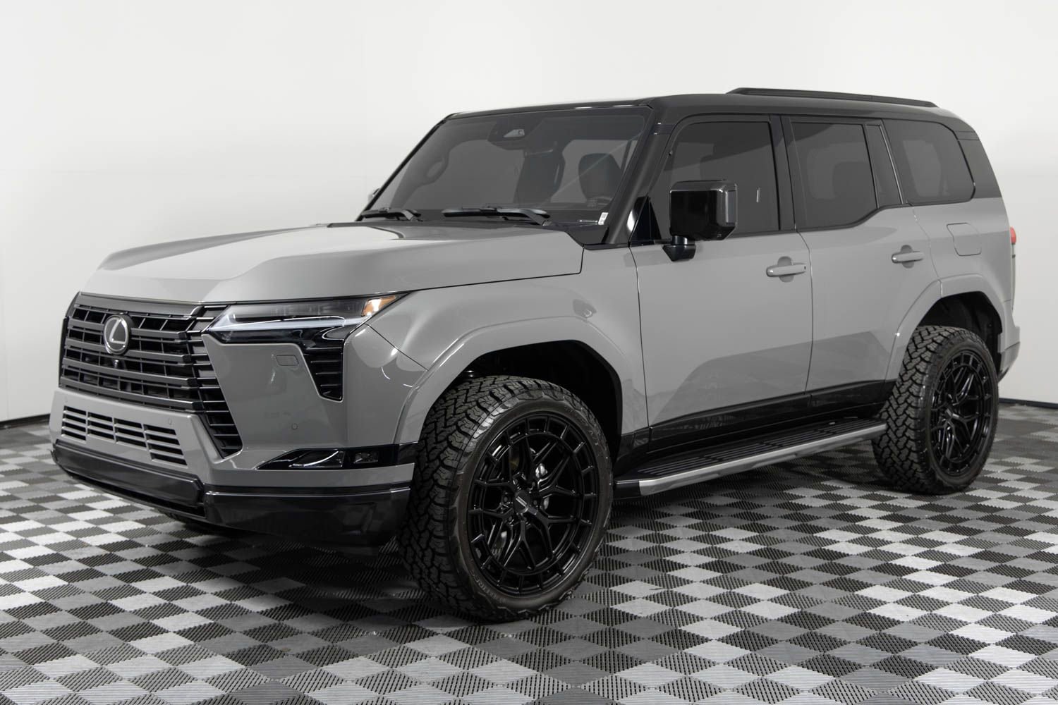 Used 2025 Lexus GX 550 w/ Accessory Package (Z1) AWD/4WD image 1